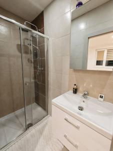 Axiom Suites - Astra 4