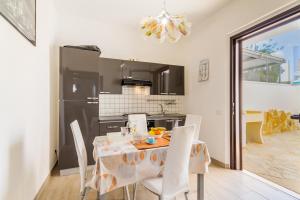 Villetta Bel Mare With Garden Near Sea - Happy Rentals