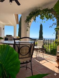 Villa in Benajarafe Alto with Sea Views and Private Pool