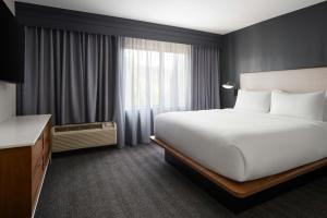 Courtyard by Marriott Atlanta Buford Mall of Georgia