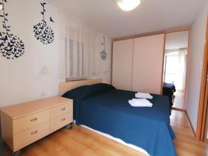 Apartment Veli Dvor - Private House in Old Town Cres