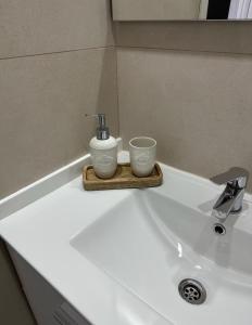 APARTAMENTO CON ENCANTO EN RESIDENCIAL CON PISCINA
