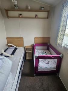 Jones caravan hire sycamore walk lyons robinhood rhyl