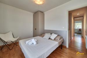 Casa con Piscina Privada, Barbacoa y Sala Juegos, Creixell