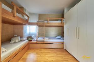 Casa con Piscina Privada, Barbacoa y Sala Juegos, Creixell