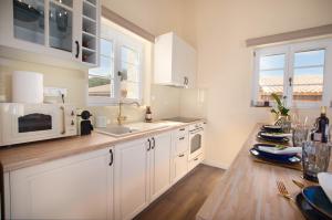Newly Built Stone Villas with Private Swimming Pools and Gardens - The Four Counts