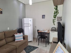 Apê térreo aconchegante - AC - garagem