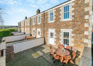 Green Acres Cottages