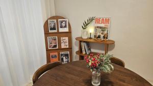 Large 2BR Apartment near Hongdae, Mangwon Market & Han River, 6 Guests