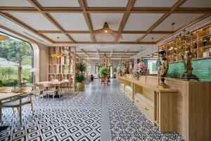 Heritage Charm Hotel Trang An