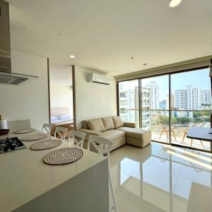 Family Friendly 3BR Apt Plus Comfort and Amenities