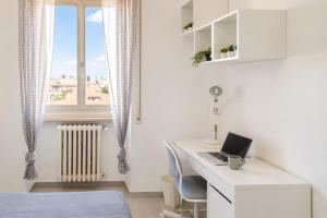 Large Family Apartment - 4 Bedrooms with free parking near San Paolo Metro & University by RHR img14