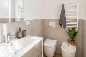 Penthouse Meda 169 -Modern Apartment near Tiburtina By RHR