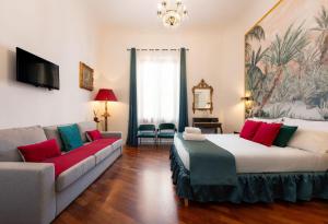 Home Faenza at Most Historical Center with LIFT !!!