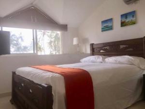 Apartamentos frente al mar Limsor Beach