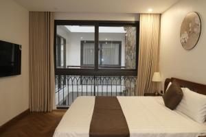 Spring Suites by Tai Tam