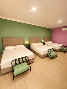Puul Suites