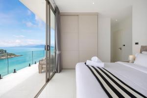 Red Sky Beach View Villa