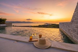 Red Sky Beach View Villa