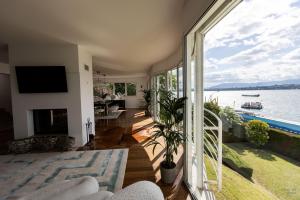 Elite Villa Geneva with Lake View