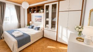 Deluxe SeaView