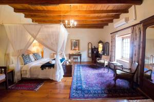 Tulbagh Country Guest House - Cape Dutch Quarters