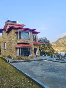 Voyager stone cottage