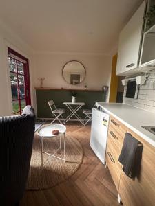 Cosy and Pet Friendly Blackheath Studio 2