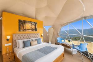 SnowGLAMPS, Pet-Friendly Dome Cottges by Alaya Stays