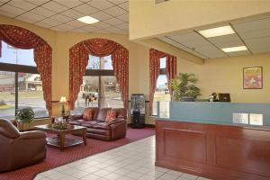 Days Inn by Wyndham Apple Valley Pigeon ForgeSevierville