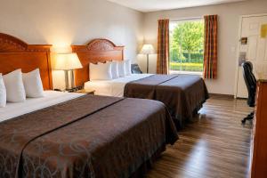 Days Inn by Wyndham Apple Valley Pigeon ForgeSevierville