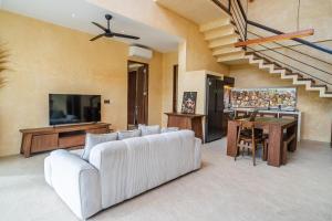 Villa Kali Maa Stylish 3BR 5 Min Walk to Beach