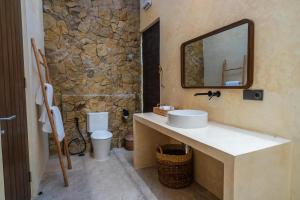 Villa Kali Maa Stylish 3BR 5 Min Walk to Beach
