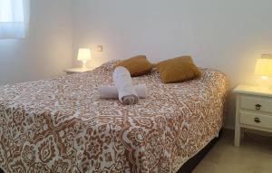 Cozy Apartment In Las Lagunas De Mijas With Wifi