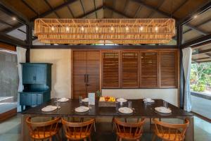 SaffronStays Lokahi