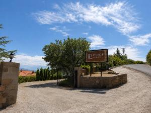 Lithos Assos