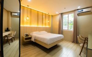 Hotel Ester