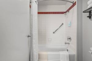 Quality Inn & Suites Hermosa Beach