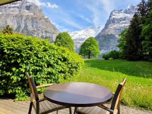MOM - Alpine Boutique Apartments, Grindelwald gletscher, Eiger View Terrace Studio