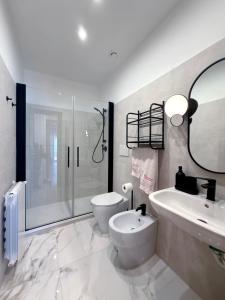 3 Bedroom Flat with Private Parking and Metro at 4 mins walk