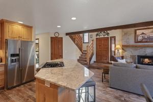 Deer Valley Townhome - Walkable Location Hot Tub condo