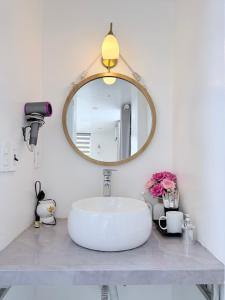 Cat Ba Santorini Homestay