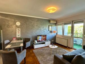 Sunkissed apartment
