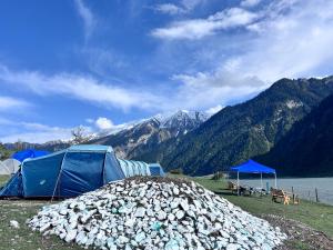 Kishangangacampsgurez