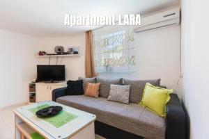 Apartments Salak