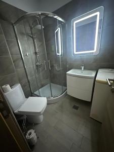 SunSet Waves Apartment - Beach Pool & Spa Resort langa plaja