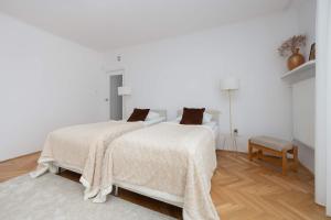 Comfortable House with a Terrace and 3 Bedrooms by Noclegi Renters