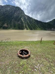 Kishangangacampsgurez