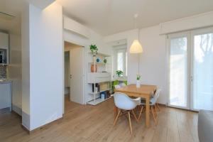 Xenia Milano - 2 room apt in Viale Romagna 22