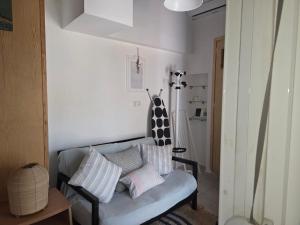 Homeric poems-2nd floor Penthouses